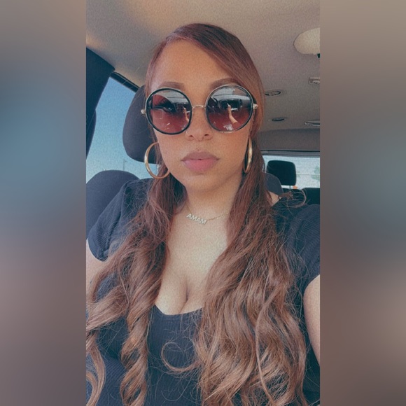 Meet your Posher, Jessica - Picture 2 of 9